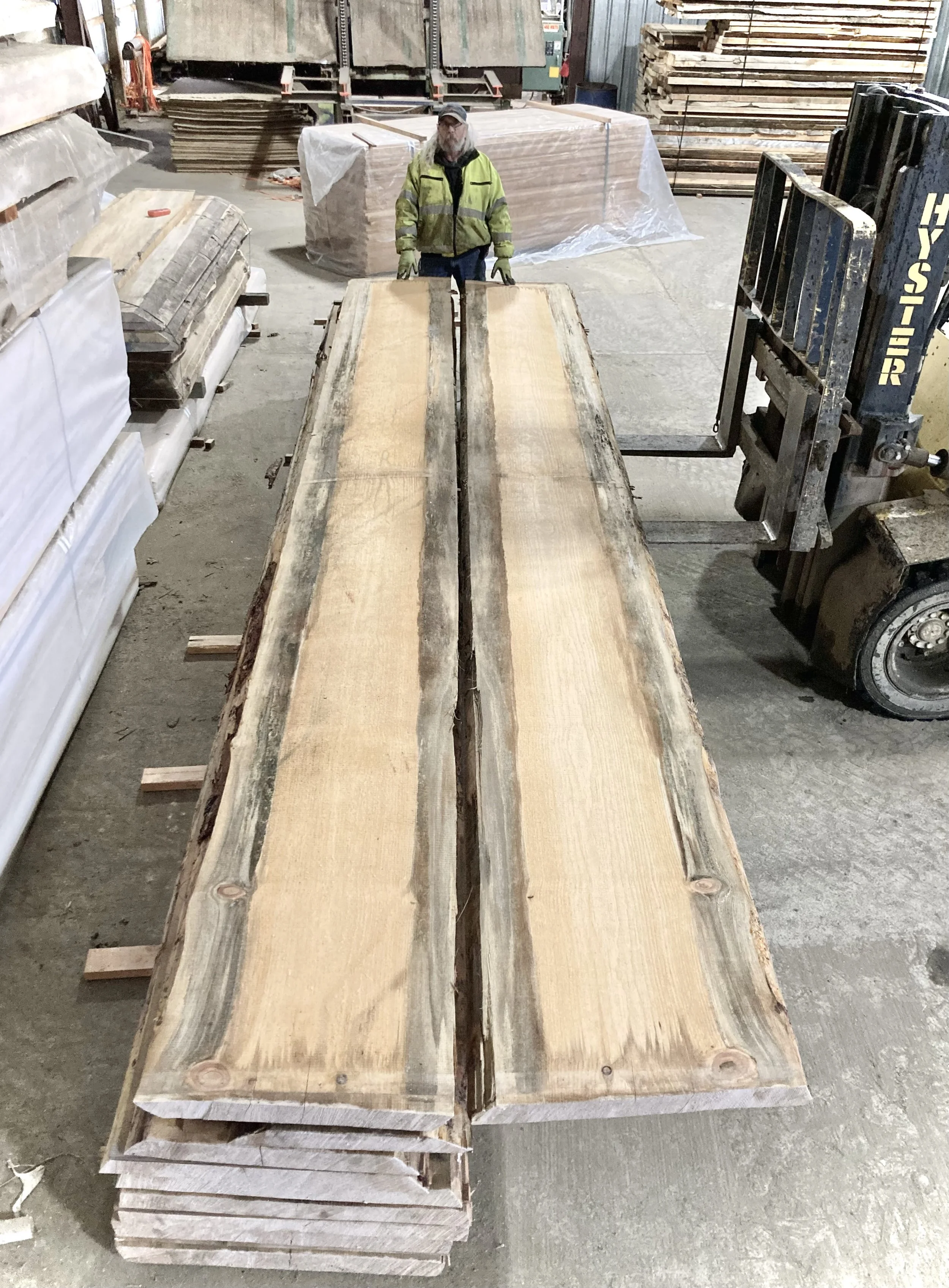 美品　お値下げ　Lumber LCG5ENA Lumber (ランバー) エレガットギター LCG5ENAが買取入荷しました